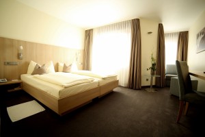 Berliner_Hof_Komfortzimmer_Bett        